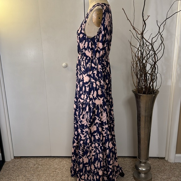 Pink and blue print high waisted sleeveless sundress - Picture 3 of 4